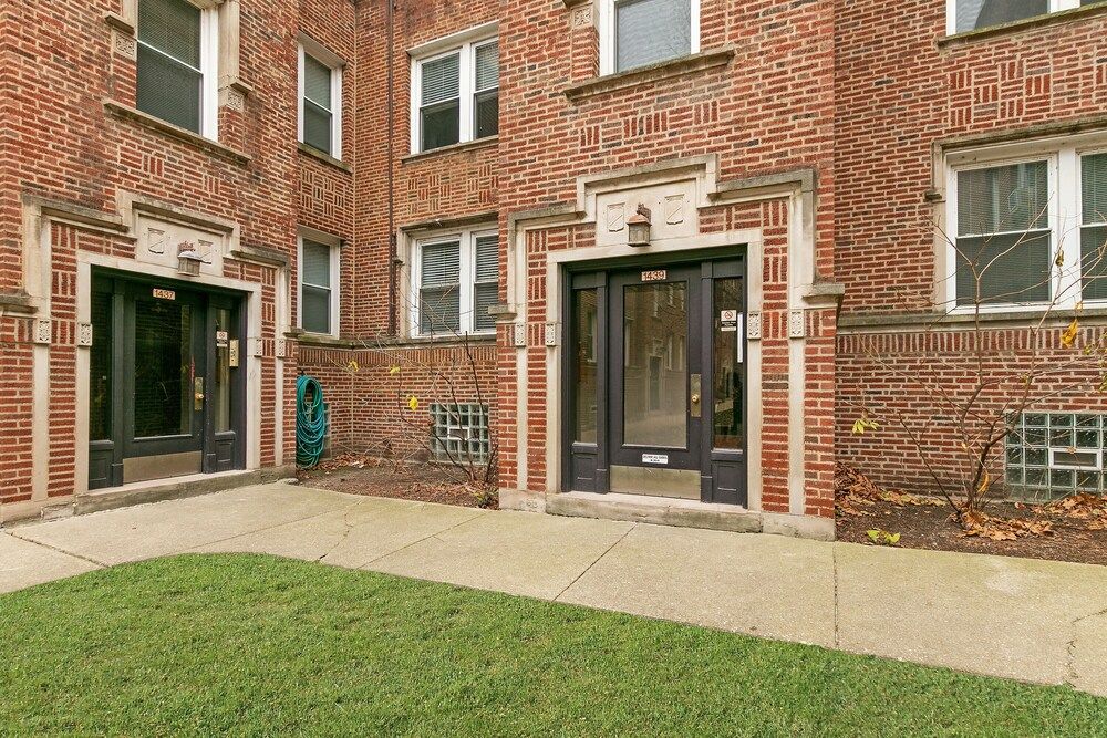 undefined 1BR Apt with King Bed in Rogers Park 4