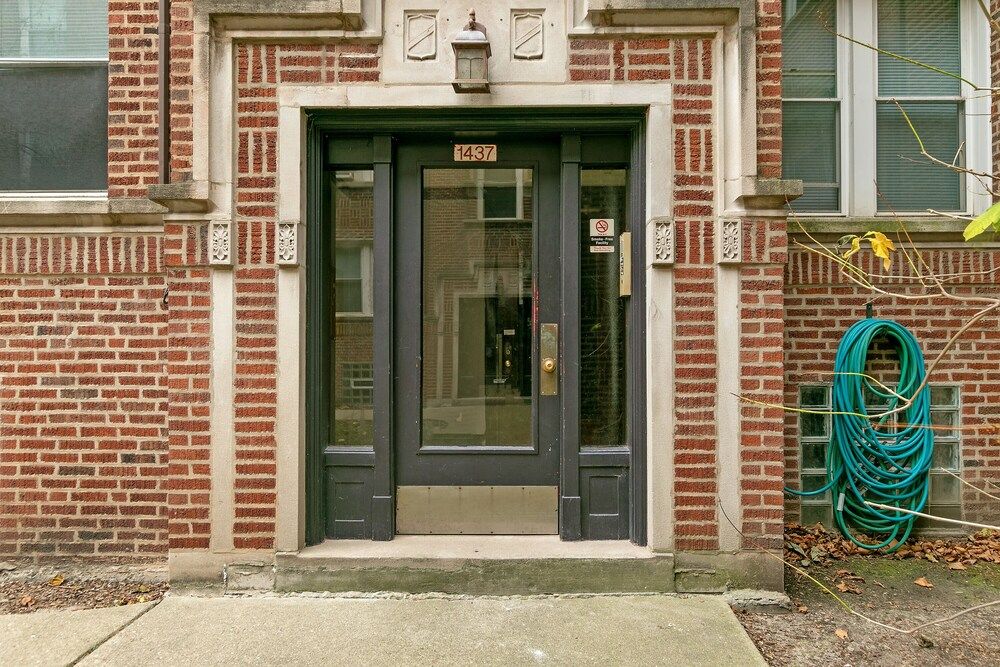 undefined 1BR Apt with King Bed in Rogers Park 3