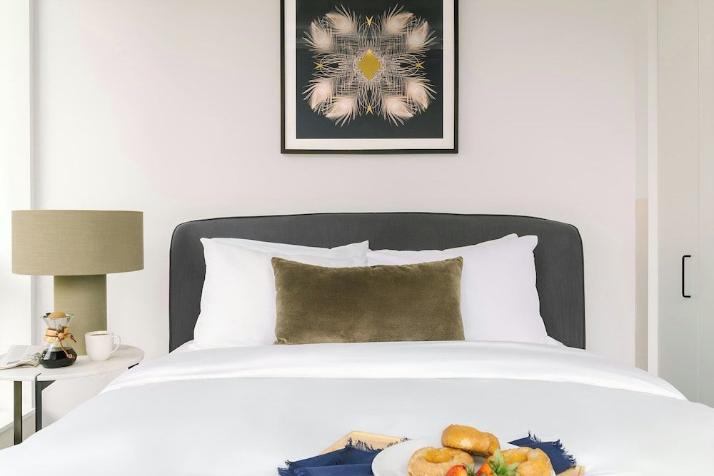 undefined Sonder by Marriott Bonvoy The Opal Apartments River North 5