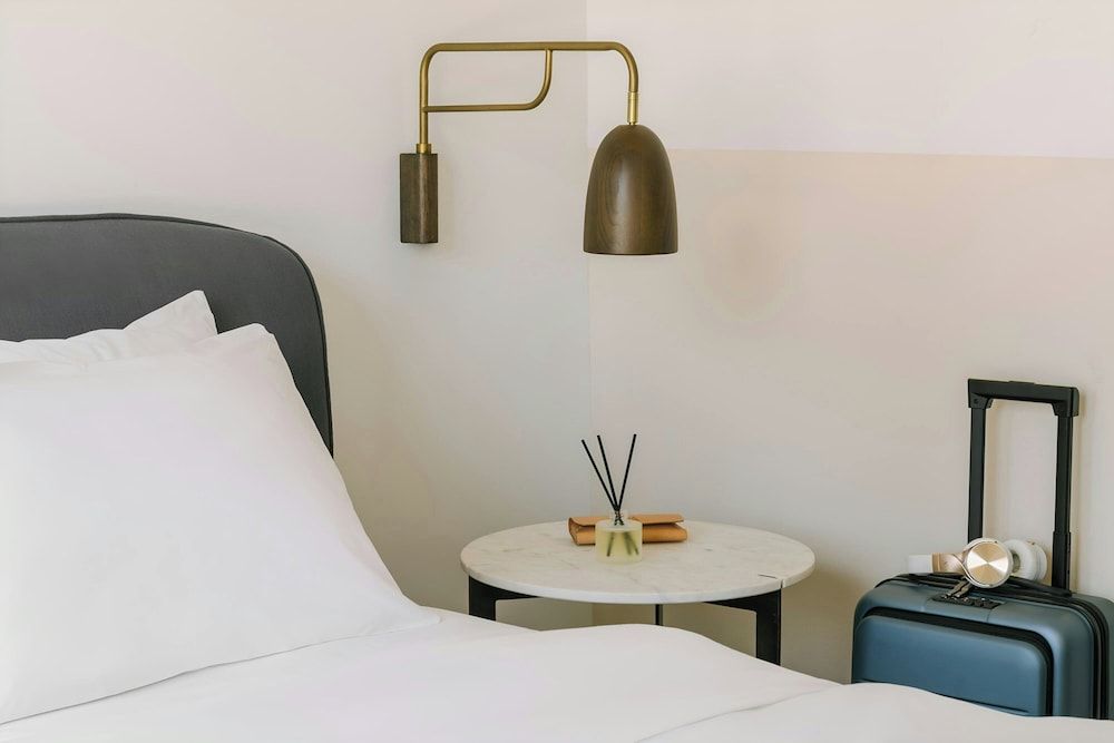 Sonder by Marriott Bonvoy The Opal Apartments River North Apartment, 2 Bedrooms