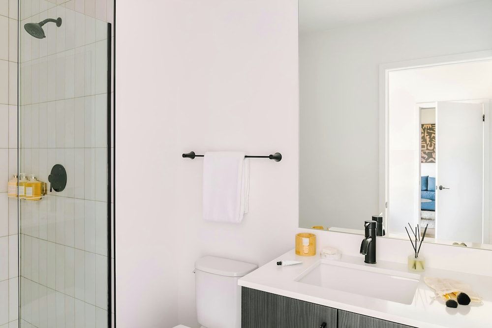 Sonder by Marriott Bonvoy The Opal Apartments River North Apartment, 2 Bedrooms 12