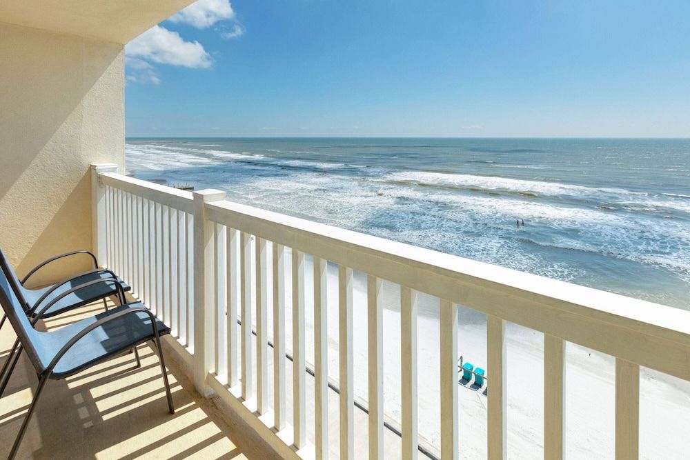 Suite, 1 King Bed, Non Smoking, Ocean View (Balcony, NonSmoking)