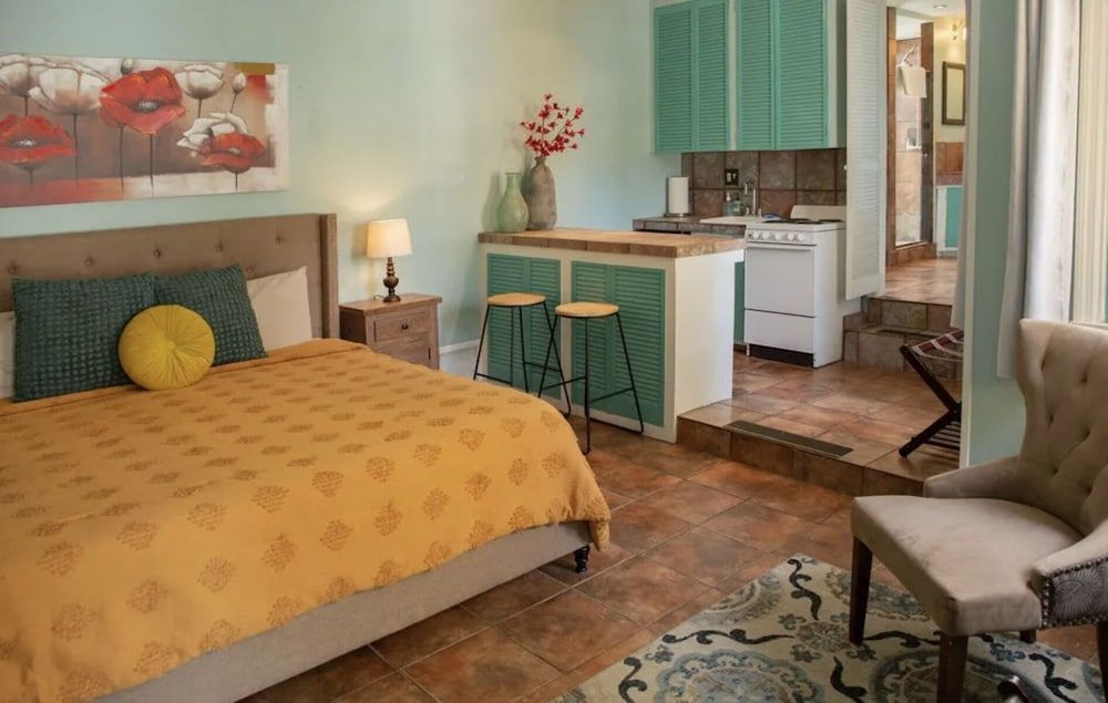 Auld Sweet Olive Bed & Breakfast