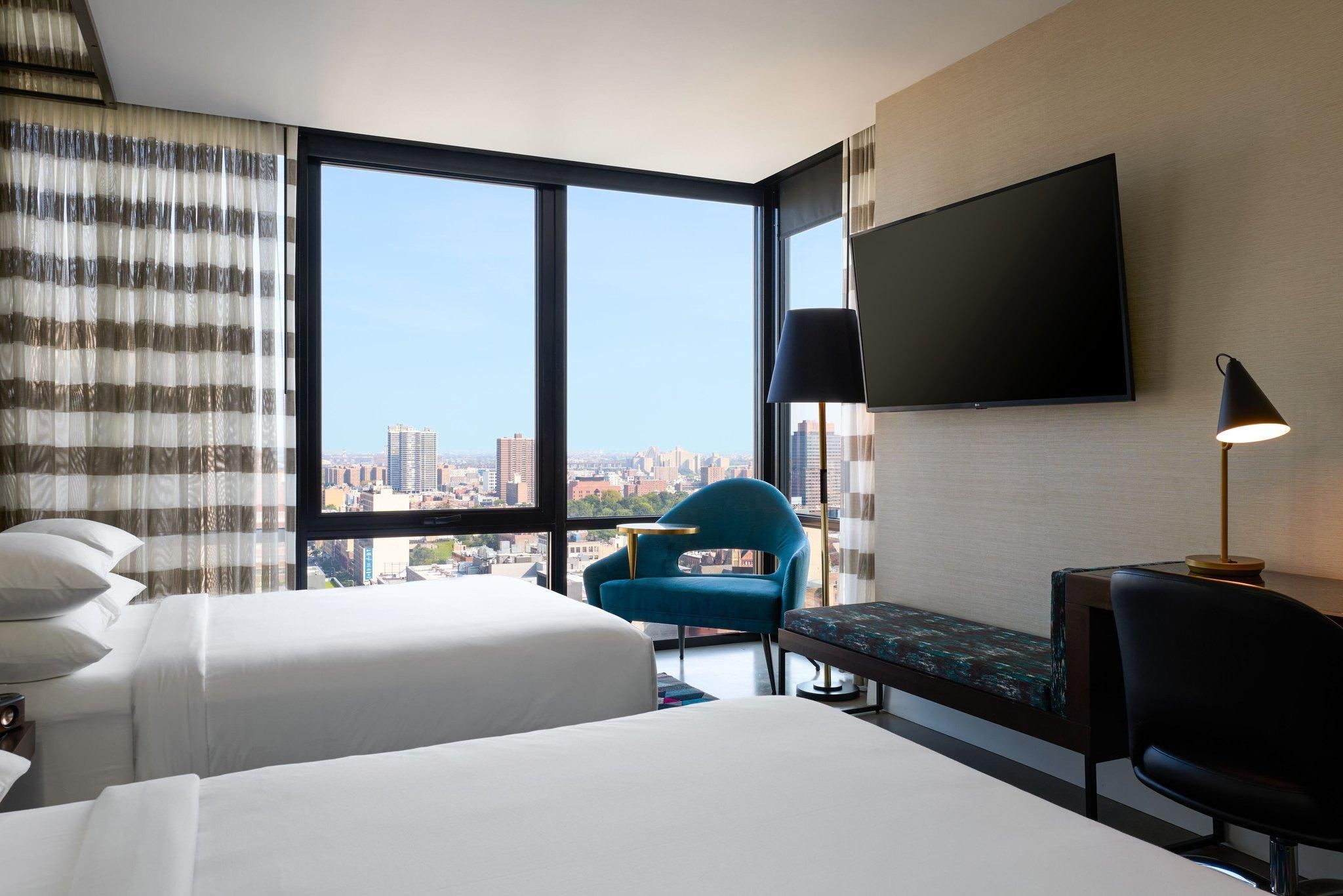 Guest Room, 2 Queen, Central Park View