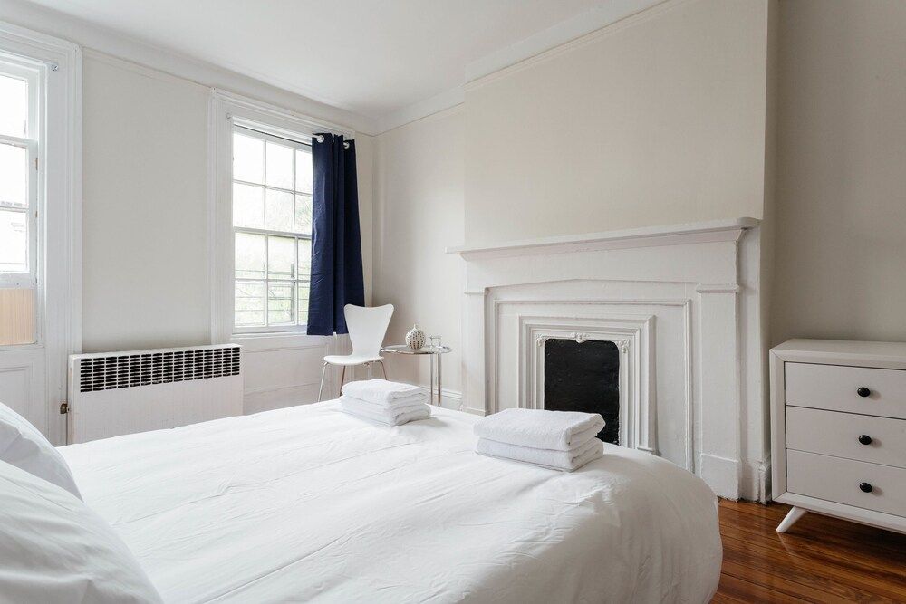 undefined West Village 2 BR and Private Roof Deck 7