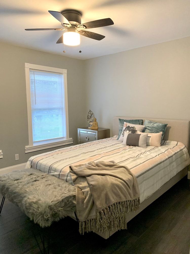 undefined The Roulette Duplex-Private Yard&Parking 3