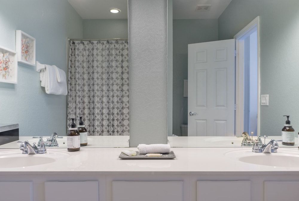 Tropical Dreams Townhome 3 Bedroom Condo by RedAwning Condo, 3 Bedrooms 19