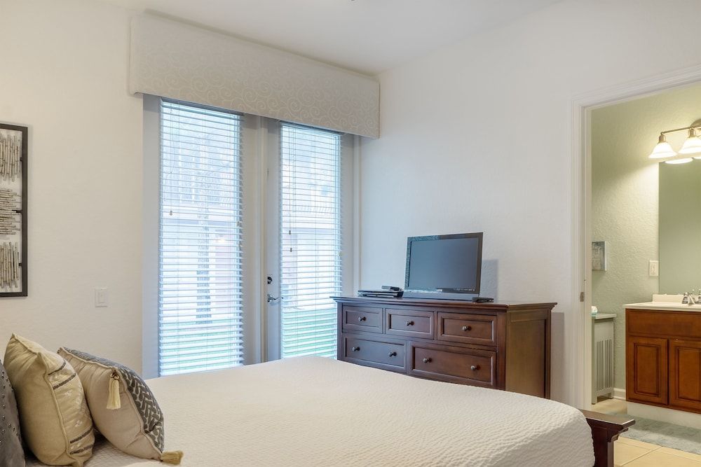 Tropical Dreams Townhome 3 Bedroom Condo by RedAwning Condo, 3 Bedrooms 25