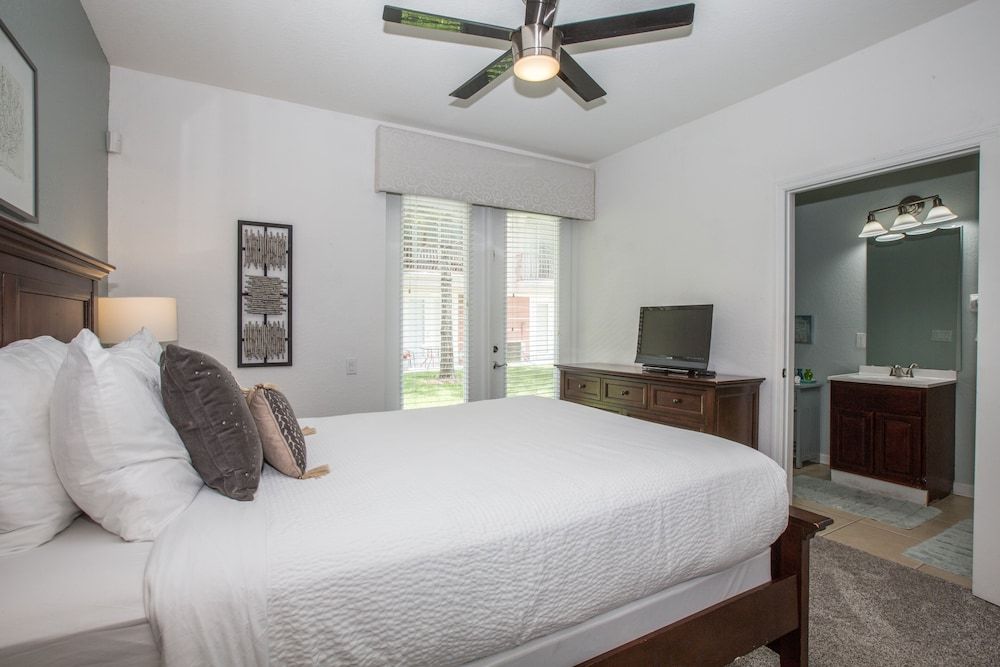 Tropical Dreams Townhome 3 Bedroom Condo by RedAwning Condo, 3 Bedrooms 9