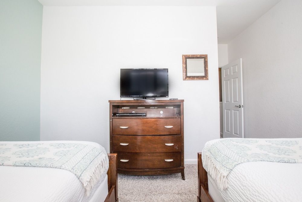 Tropical Dreams Townhome 3 Bedroom Condo by RedAwning Condo, 3 Bedrooms 26