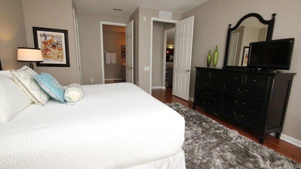 undefined 10-106 2 Bedroom Condo by RedAwning 9