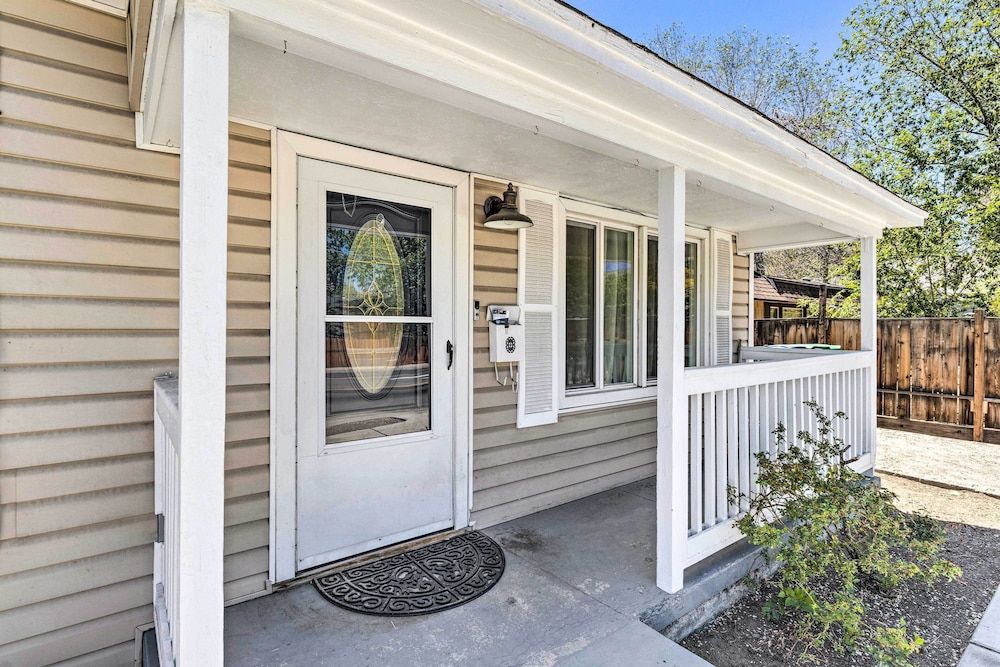 undefined Reno Home w/ Deck: 1 Mi to Riverwalk District! 5
