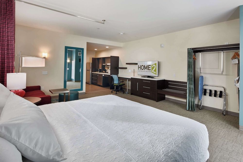 Studio Suite, 1 King Bed, Corner