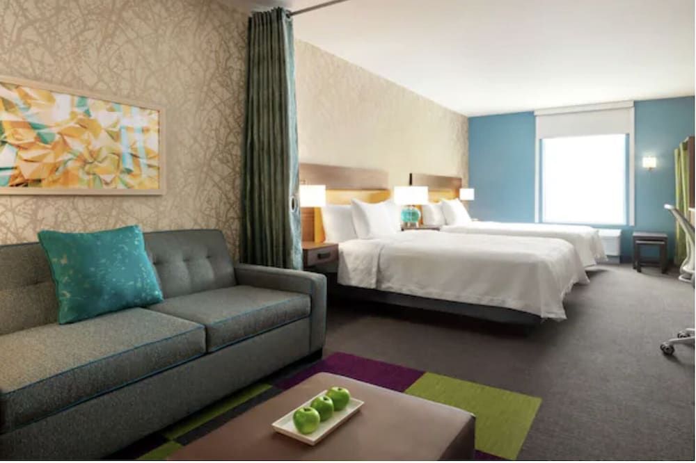 Studio Suite, 2 Queen Beds, Accessible, Bathtub (Mobility)