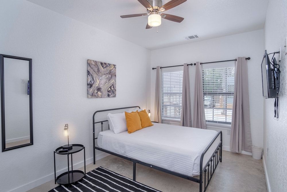 Apartment (3 Bedrooms)