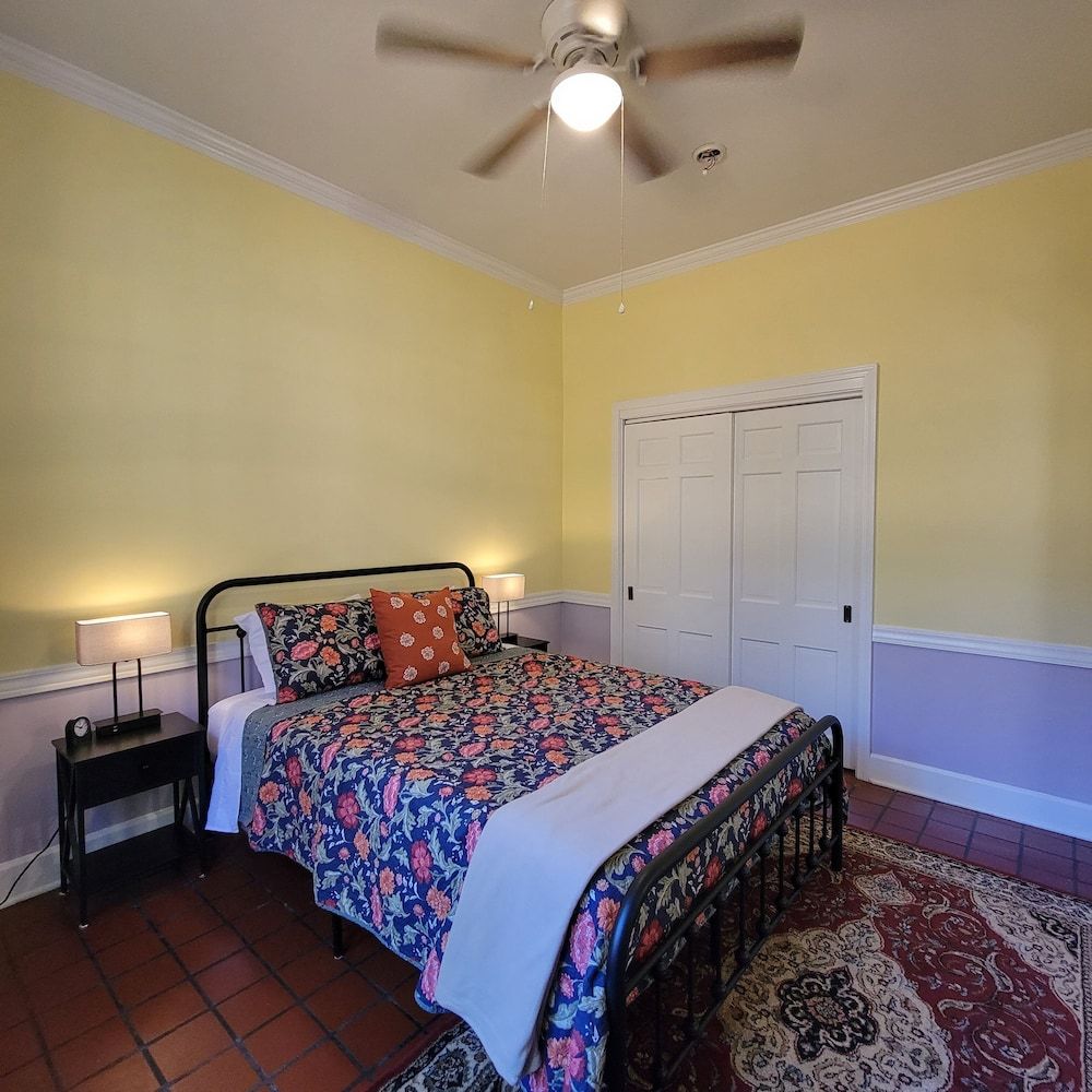 Art and Lodging Studebaker Suite