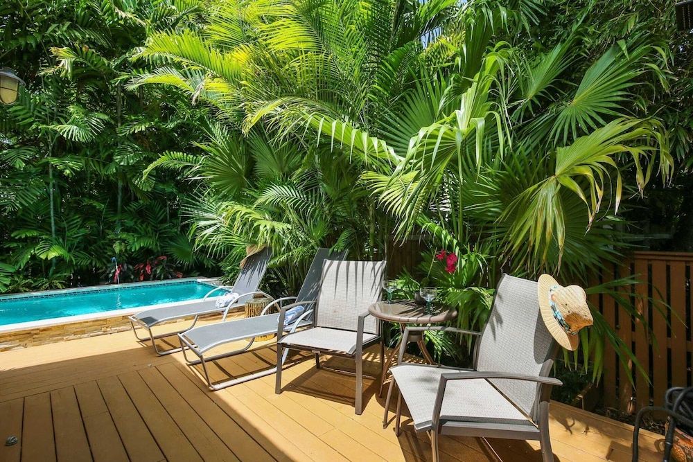 undefined Serenity by Avantstay Guest House in Old Town w/ Shared Pool Month Long Stays Only 10