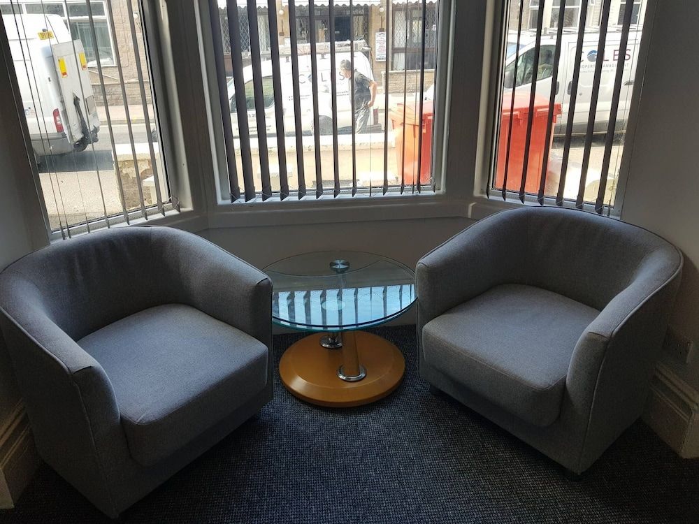 undefined Studio For 2 In Good Location 9