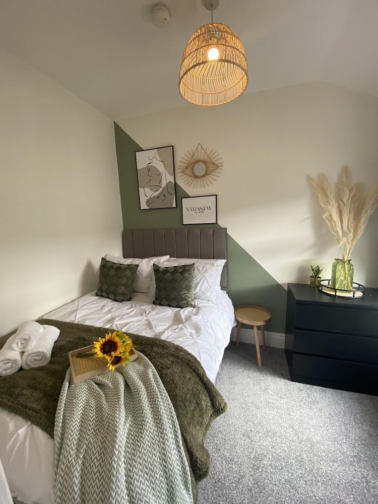 undefined Blackpool Abode - Vance Road Star House 9