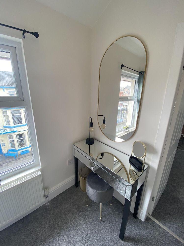 undefined Blackpool Abode - Vance Road Star House 5