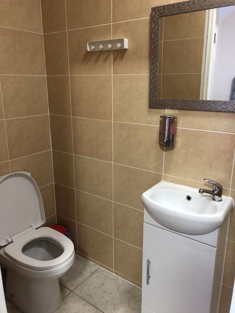 Red Roomz Hotel Family 2+1 Sea View (1Double & 1 Single) 3