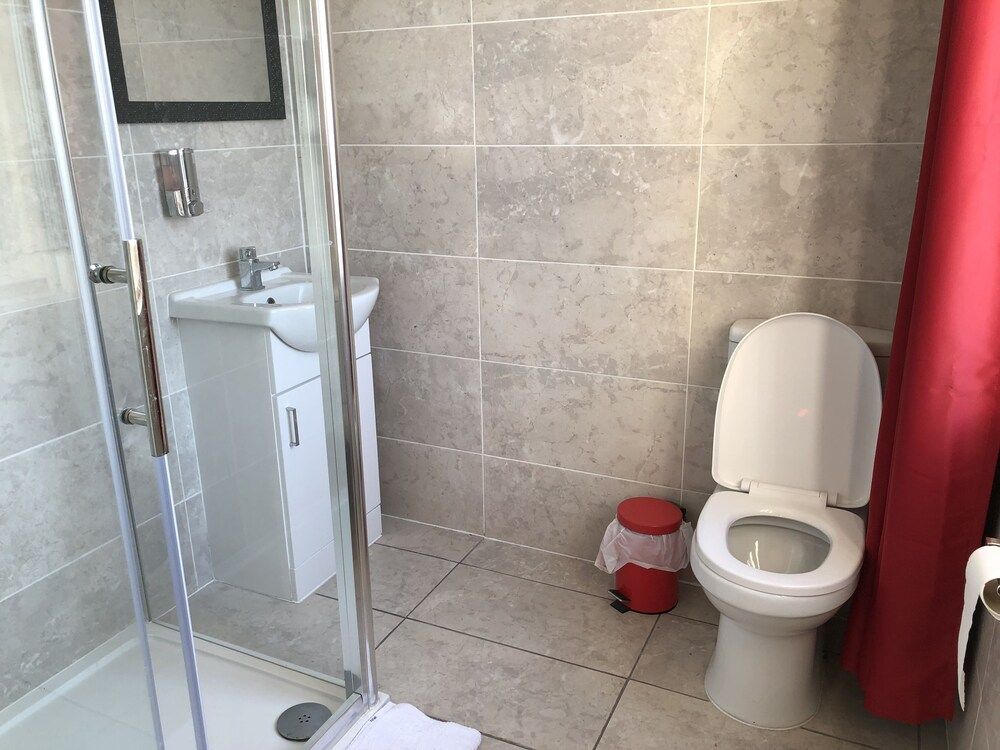 undefined Red Roomz Hotel 10