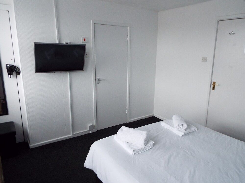 Alfies Hotel Standard Double Room 3
