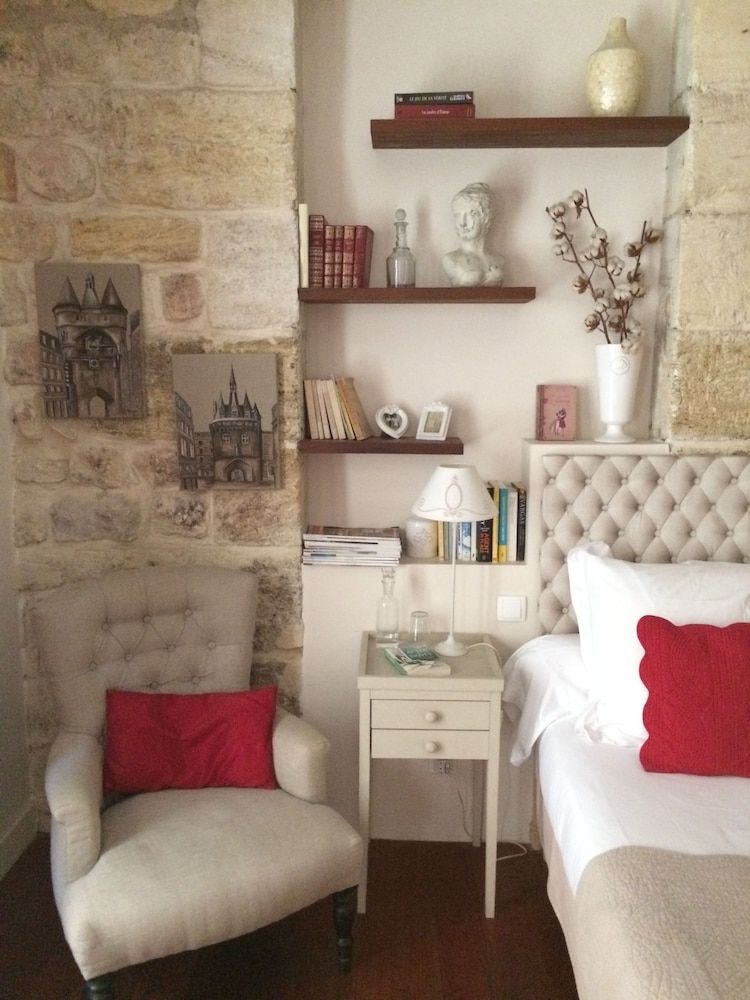 L'Esprit des Chartrons Montaigne Room 4