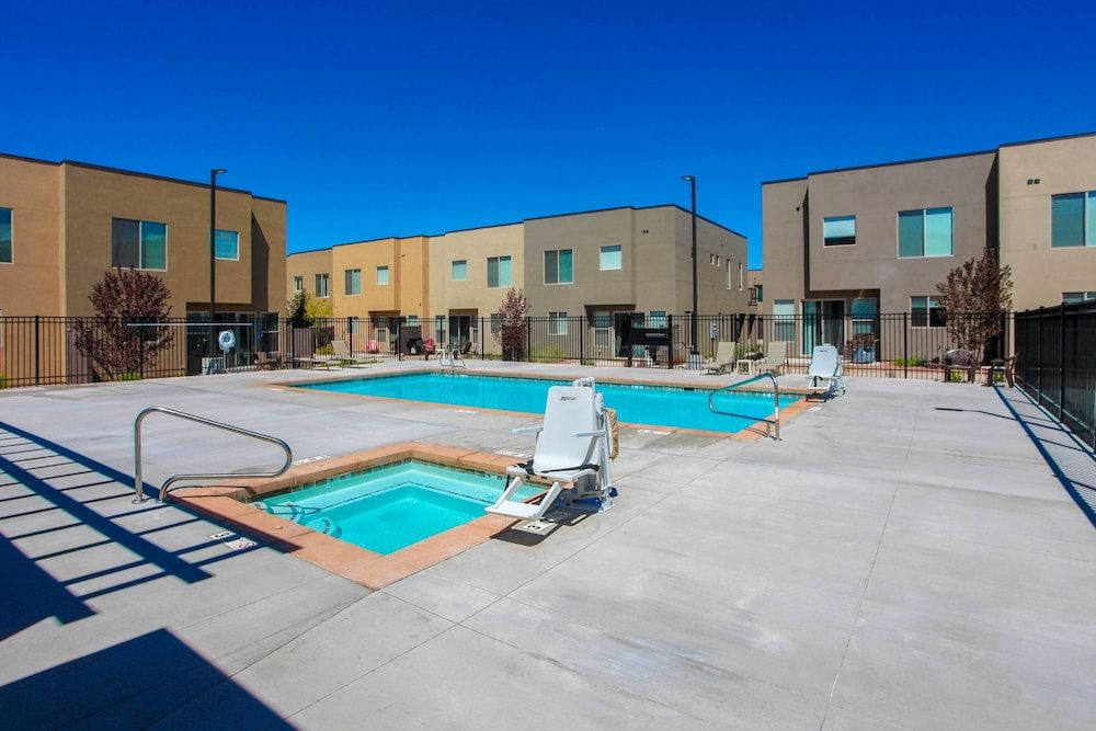 undefined Luxury Moab Vacation Rental w/ Pool Access! 10