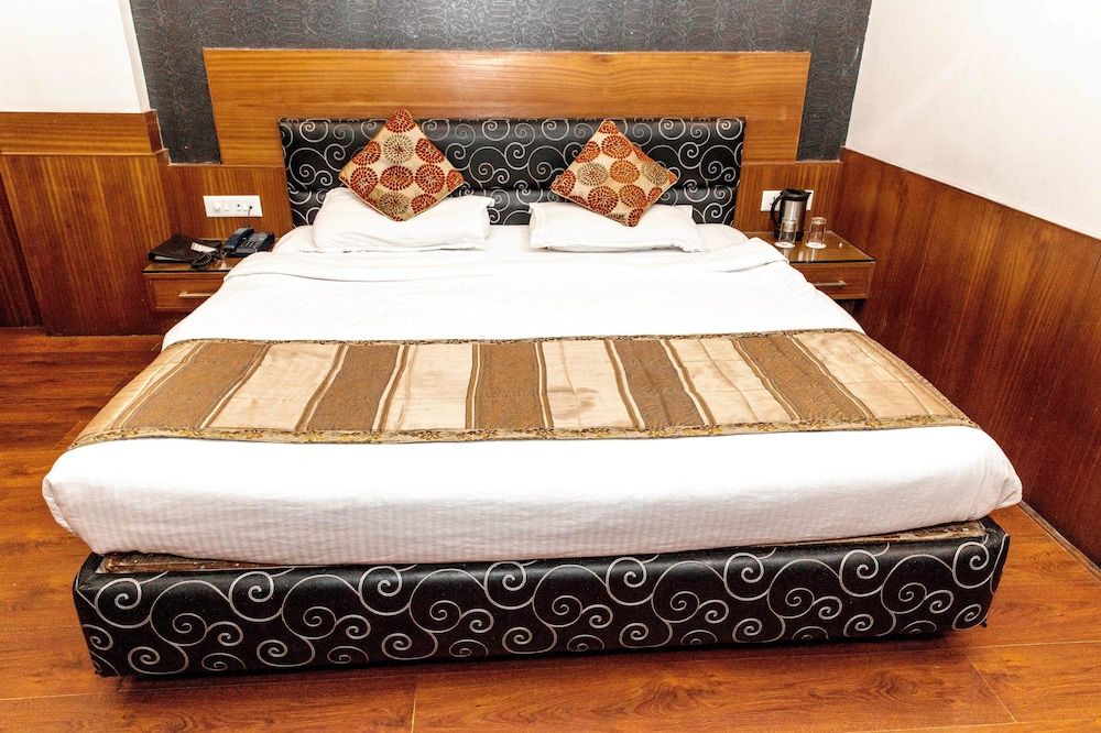 Deluxe Suite, 1 King Bed