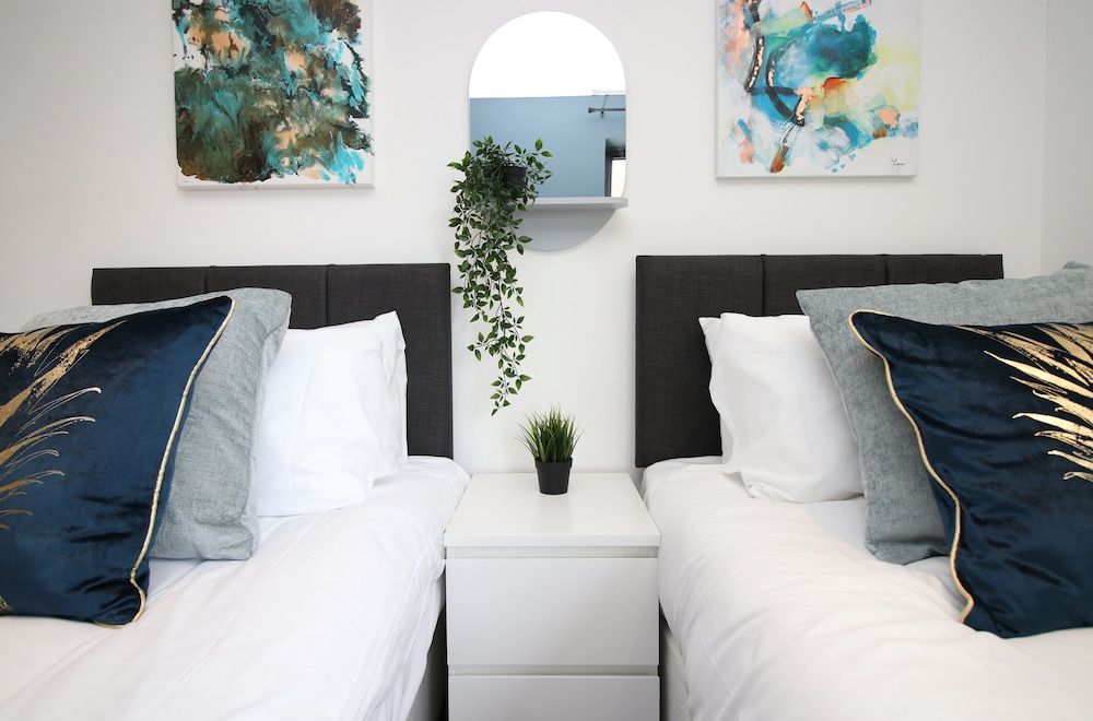 undefined Robyn's Nest by Tŷ SA -in Cardiff Centre 7