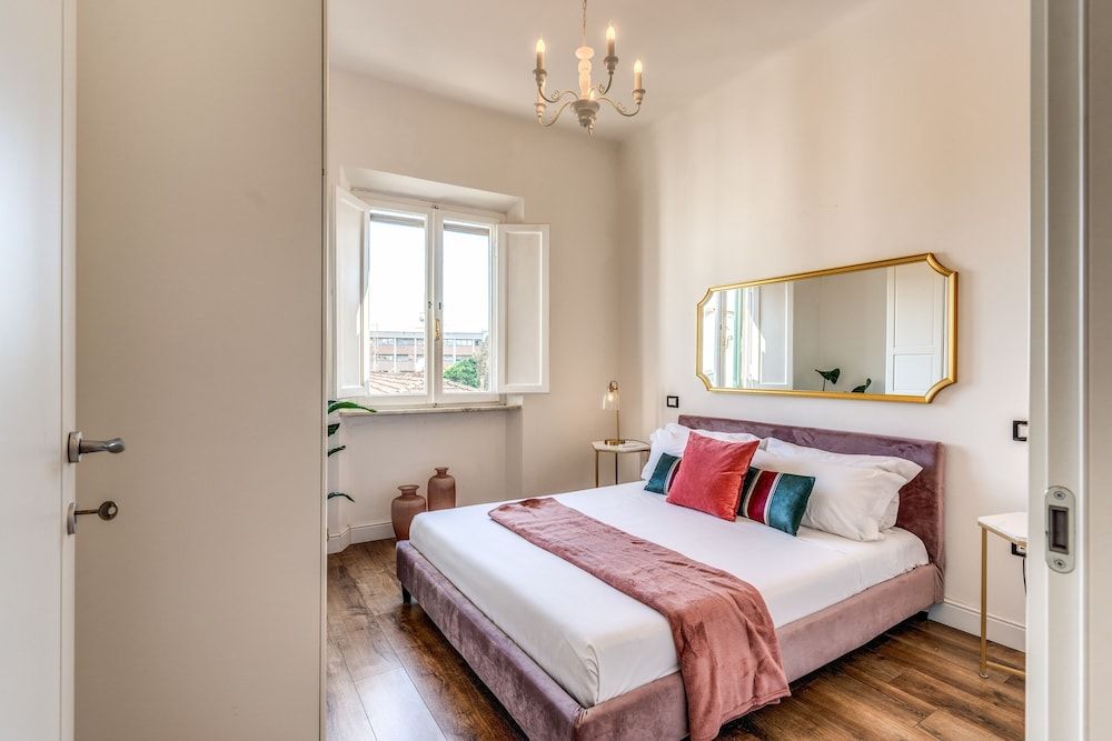 undefined AwesHome - Pisa Park View Apartment 8