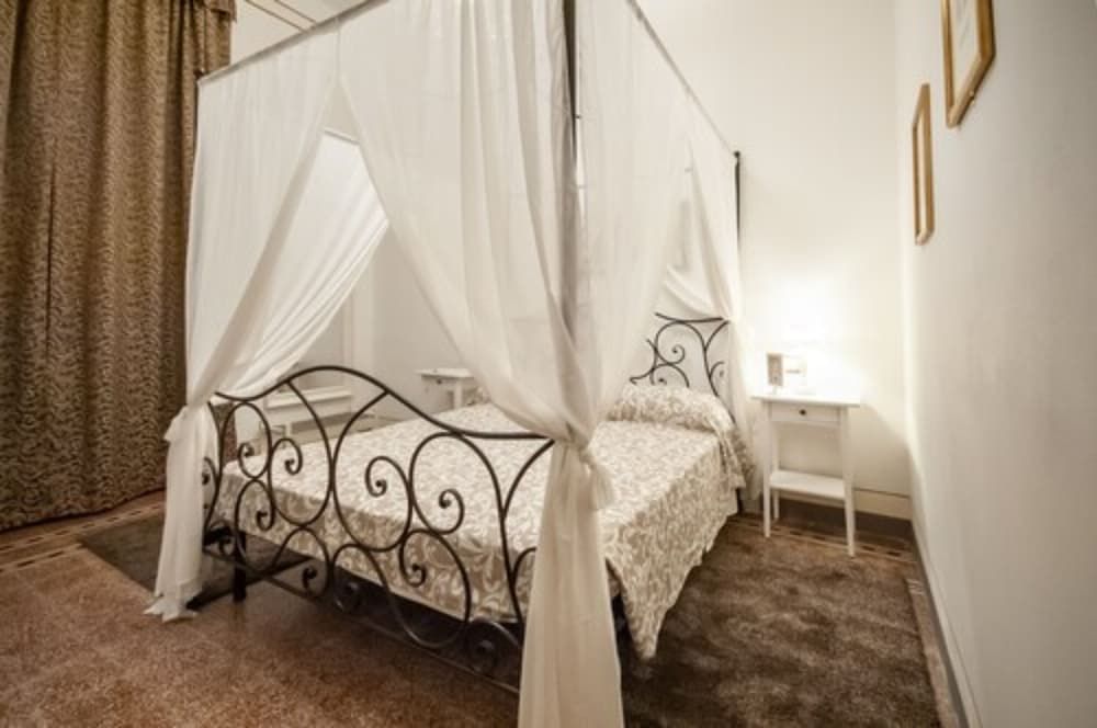 undefined B&B Pisa Tower 3