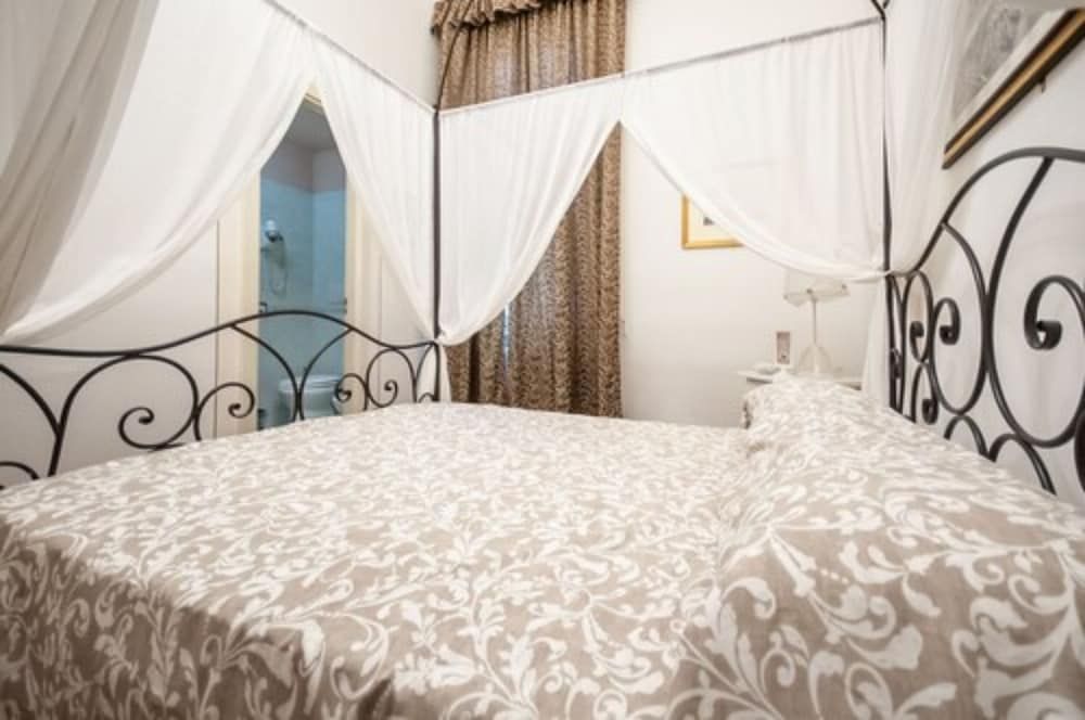 B&B Pisa Tower Double Room 6