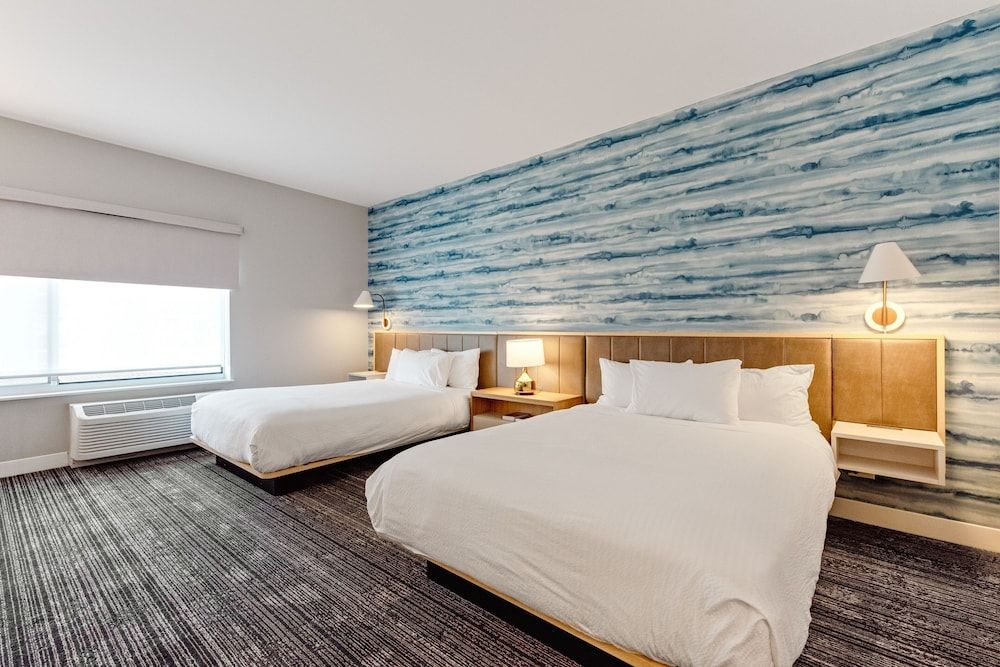 Studio, 2 Queen Beds, Bathtub (Mobility/Hearing Accessible, Tub)