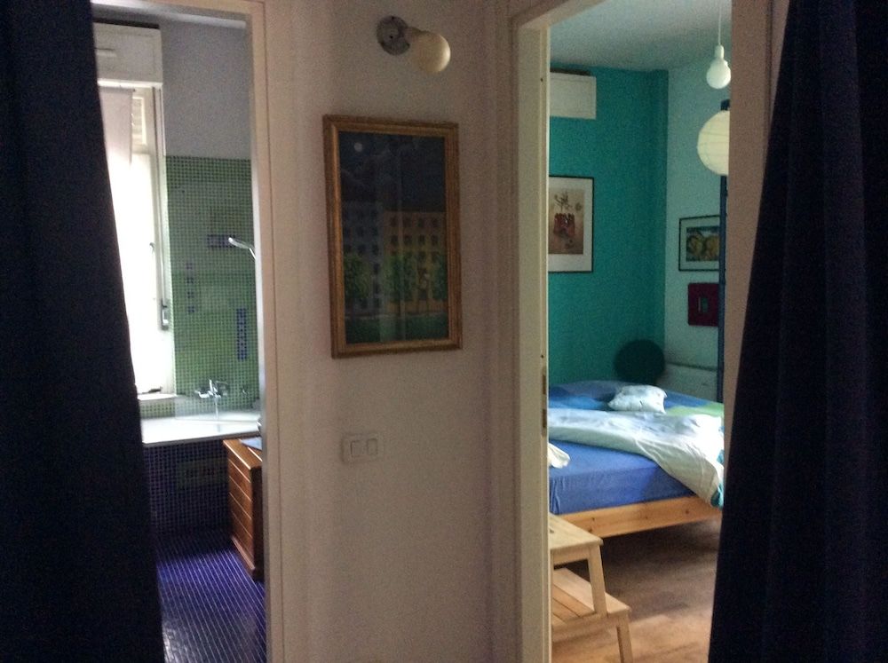 Double Room, Shared Bathroom (Sarah)