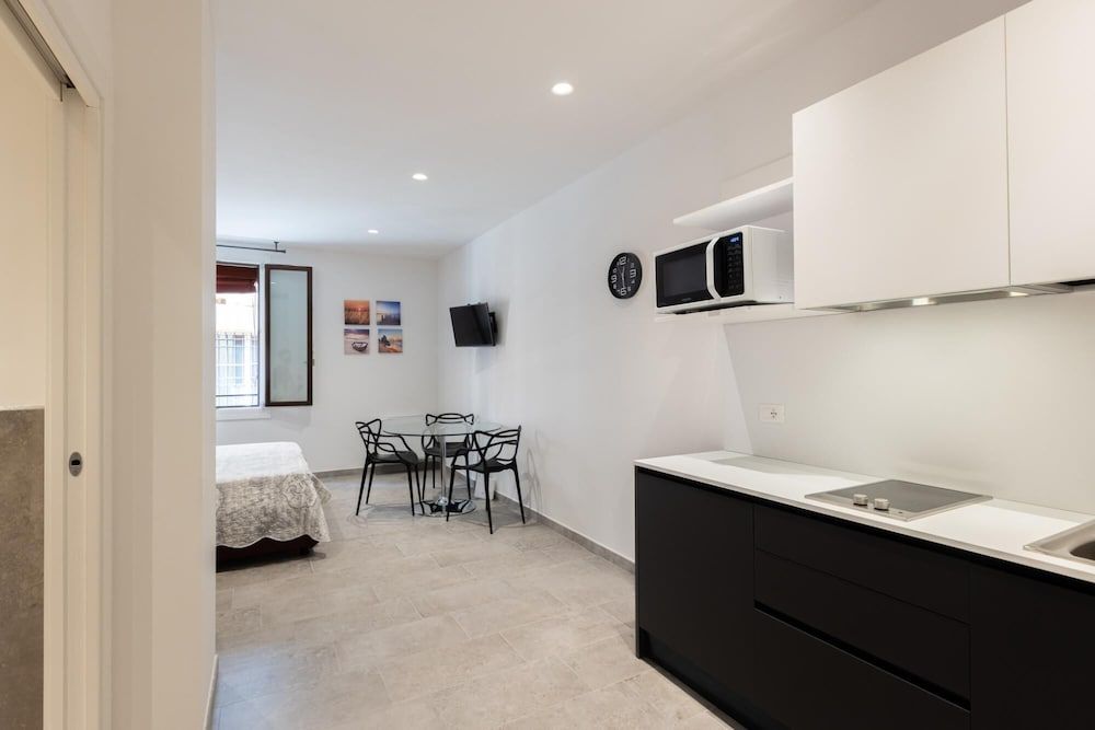 undefined Goito 18 4 in Bologna 5