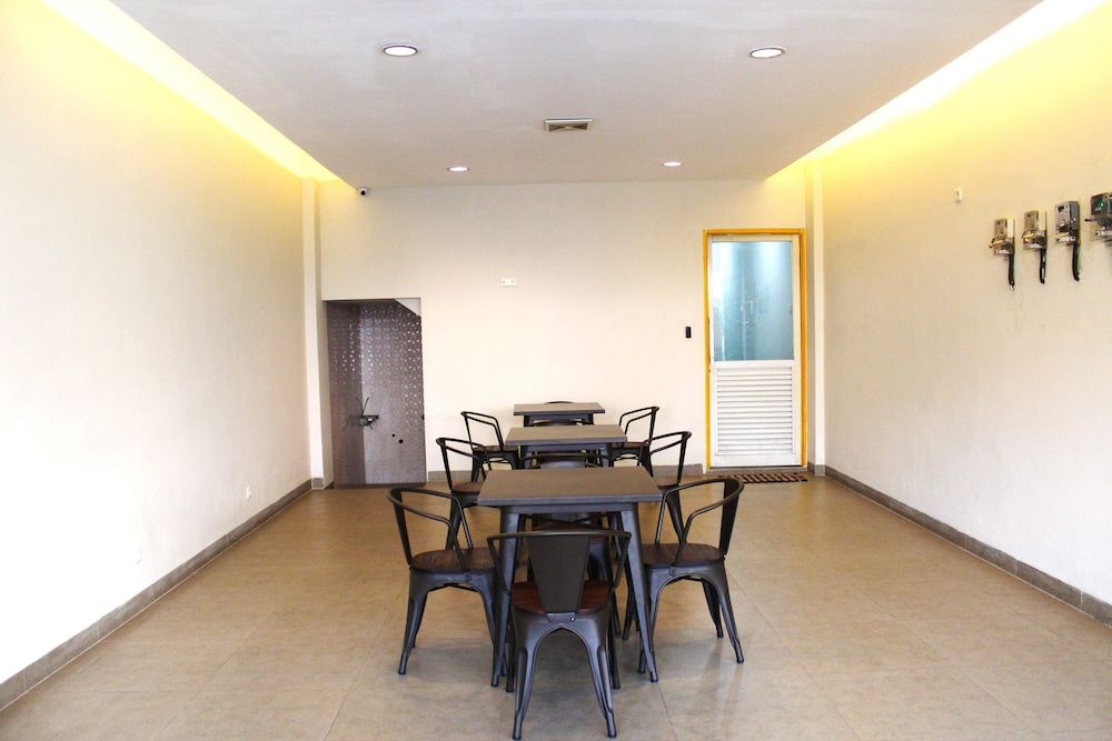 undefined Ghurfati Hotel 5