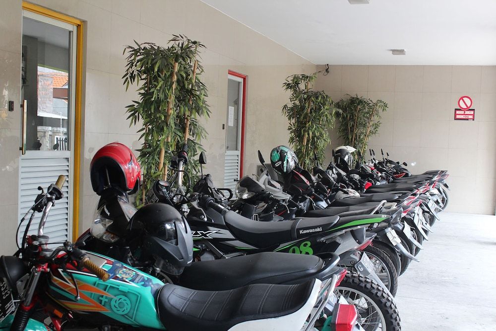 undefined Ghurfati Hotel 6