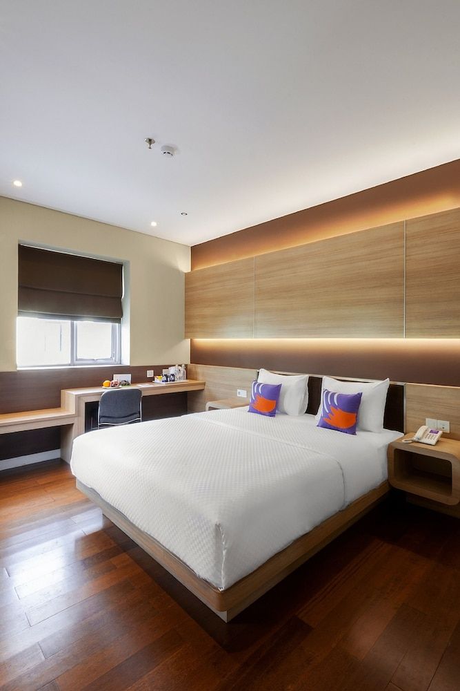FOX Lite Hotel Grogol Jakarta Standard Room, 1 King Bed