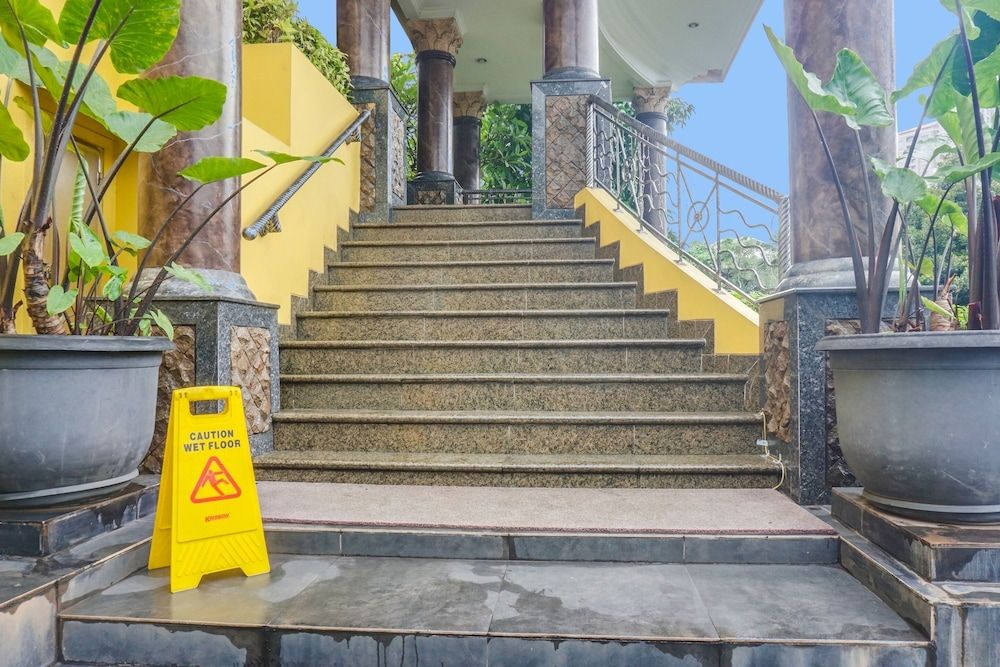 undefined Townhouse OAK Bi Executive 8