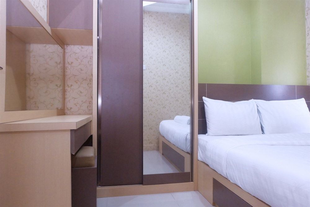 Best Price Green Pramuka Apartment Room 4