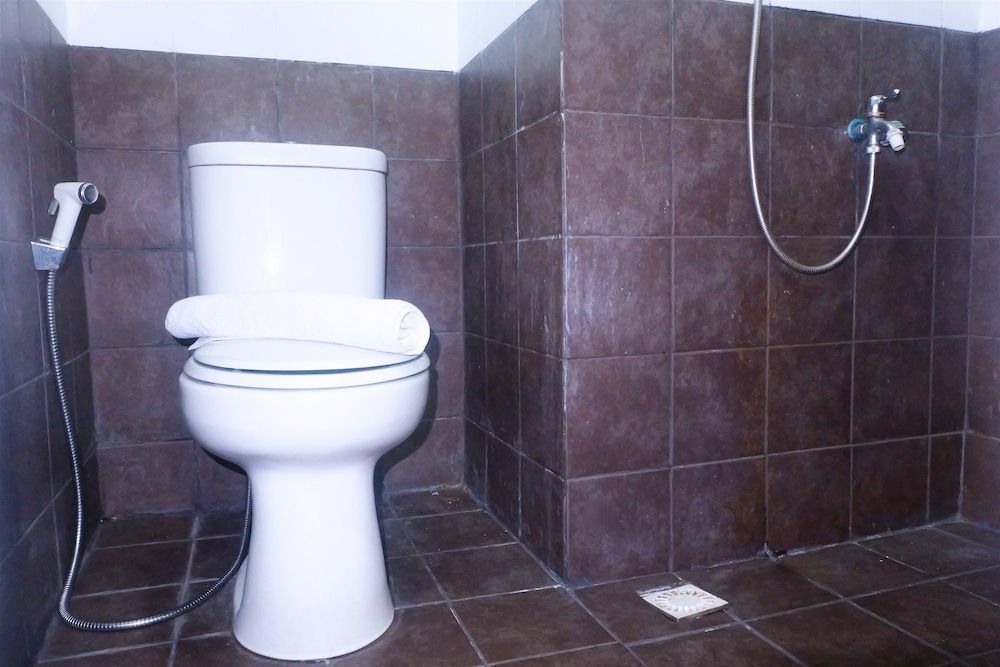 Best Price Green Pramuka Apartment Room 13