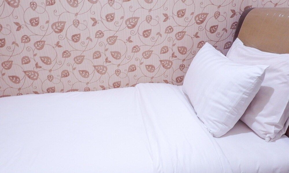 undefined Strategic Menteng Square Apartment 8