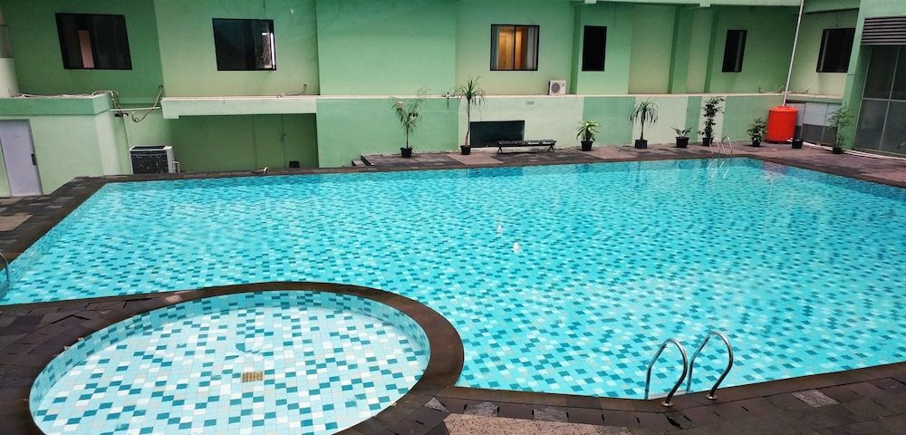 undefined Strategic Menteng Square Apartment 3