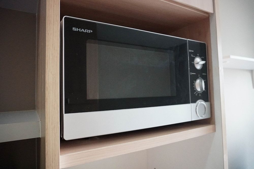 Comfortable Design Studio Apartment Ciputra International Room 10