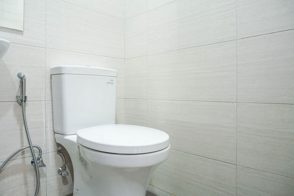 Comfortable Design Studio Apartment Ciputra International Room 11