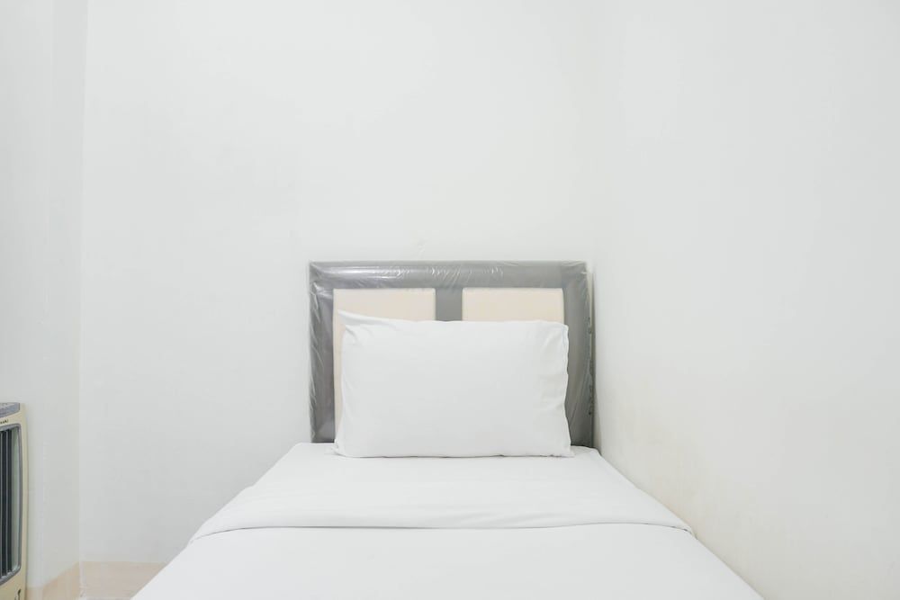 undefined Cozy Stay 2Br At Green Pramuka City Apartment Near Mall 7