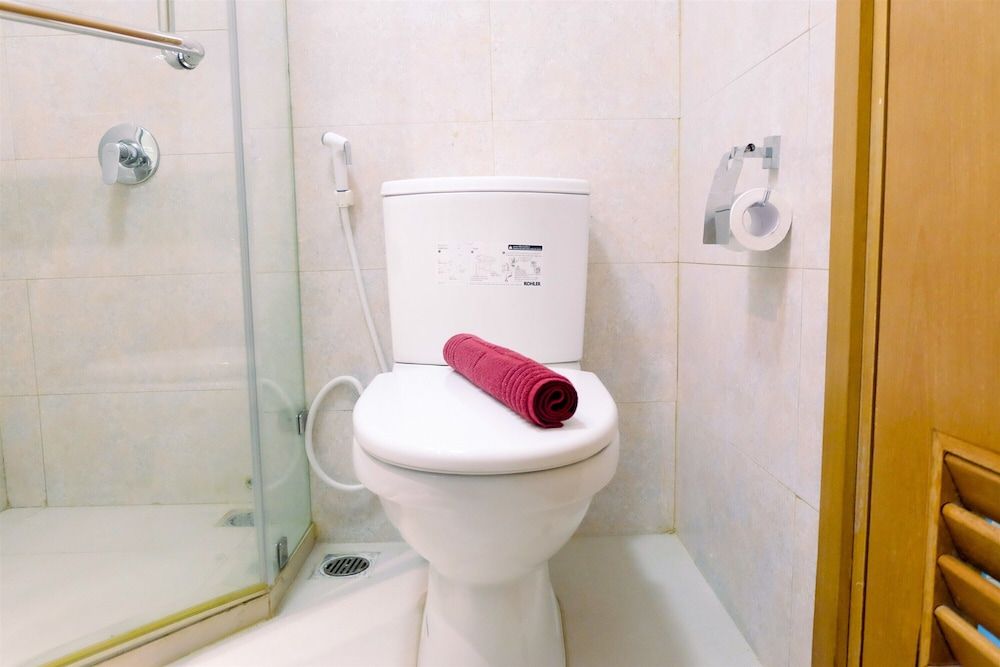 Comfy 2BR The Mansion Apartment Kemayoran Room 9