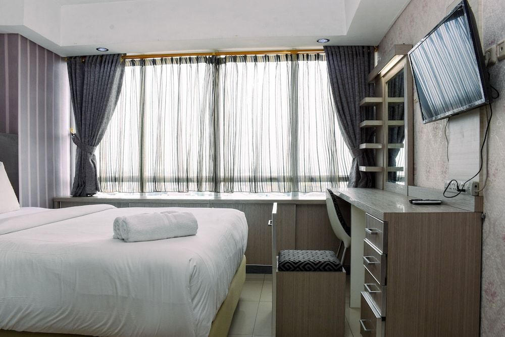 undefined Chic and Cozy 1BR Apartment at H Residence near MT Haryono 7
